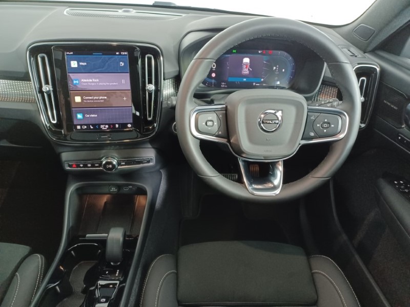 2023 (73) VOLVO XC40 2.0 B4P Ultimate Dark 5dr Auto 3503901