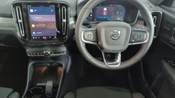 2023 (73) VOLVO XC40 2.0 B4P Ultimate Dark 5dr Auto 3503901