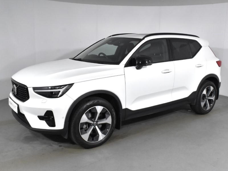 2023 (73) VOLVO XC40 2.0 B4P Ultimate Dark 5dr Auto 3503888