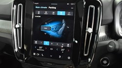 2023 (73) VOLVO XC40 2.0 B4P Ultimate Dark 5dr Auto 3503920