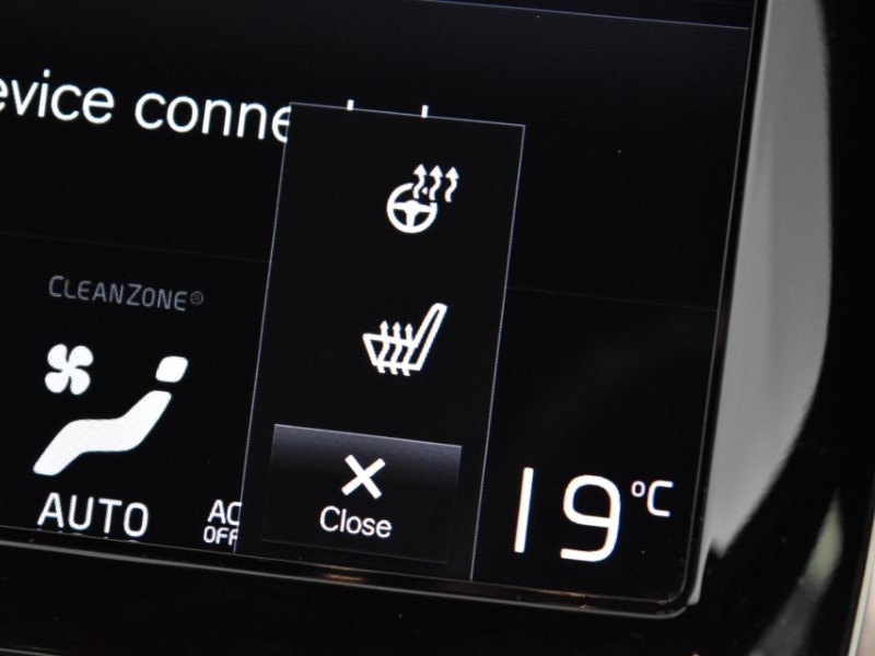 2018 (18) VOLVO XC90 2.0 D5 PowerPulse R DESIGN Pro 5dr AWD Geartronic 3509288