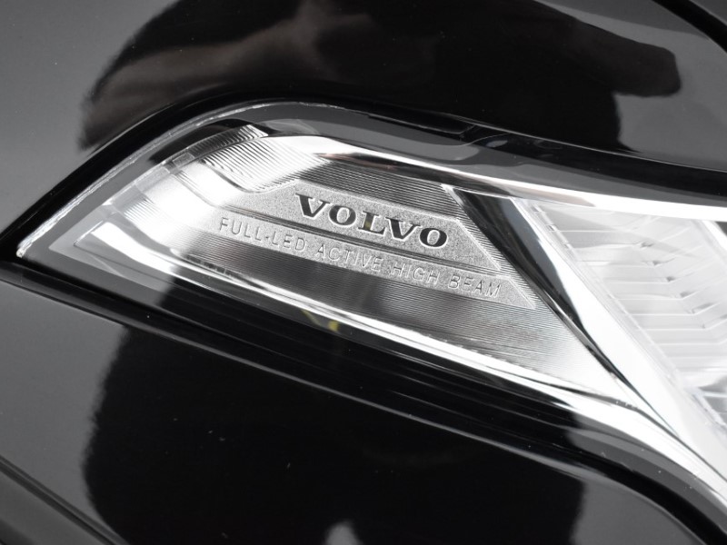 2018 (18) VOLVO XC90 2.0 D5 PowerPulse R DESIGN Pro 5dr AWD Geartronic 3509302