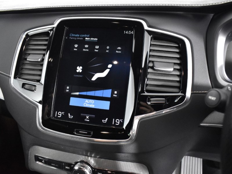 2018 (18) VOLVO XC90 2.0 D5 PowerPulse R DESIGN Pro 5dr AWD Geartronic 3509286