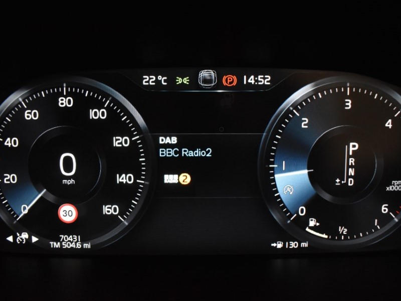 2018 (18) VOLVO XC90 2.0 D5 PowerPulse R DESIGN Pro 5dr AWD Geartronic 3509283