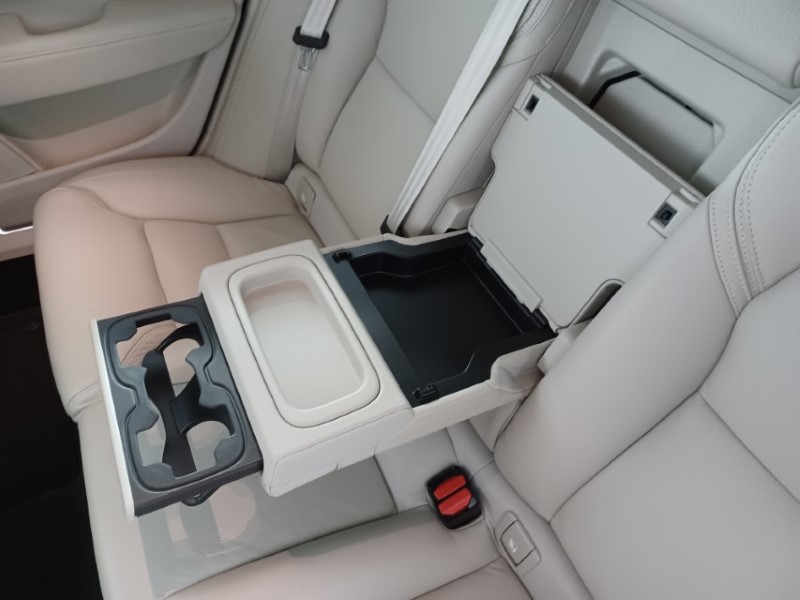 2019 (69) VOLVO V90 2.0 D4 Cross Country Pro 5dr AWD Geartronic 3507261