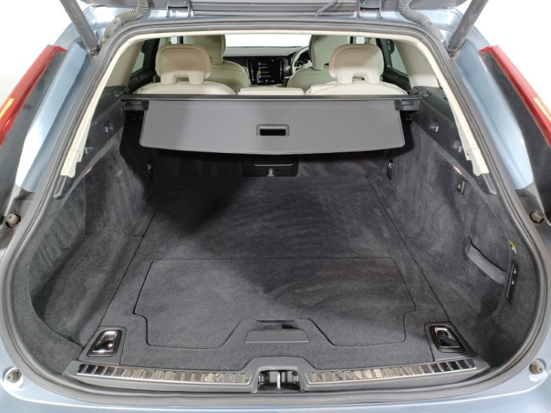 2019 (69) VOLVO V90 2.0 D4 Cross Country Pro 5dr AWD Geartronic 3507249