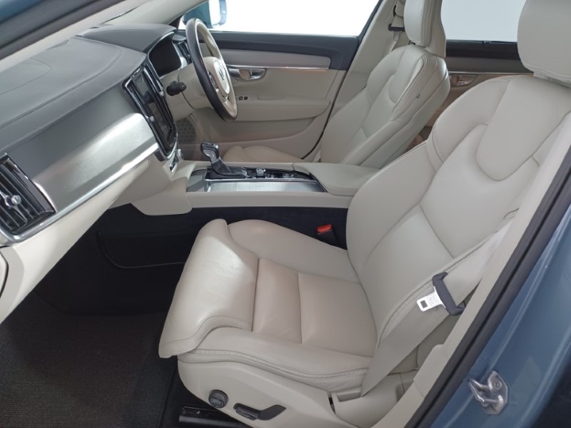 2019 (69) VOLVO V90 2.0 D4 Cross Country Pro 5dr AWD Geartronic 3507256