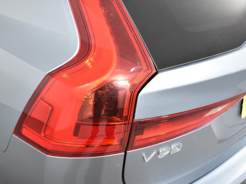 2019 (69) VOLVO V90 2.0 D4 Cross Country Pro 5dr AWD Geartronic 3507281