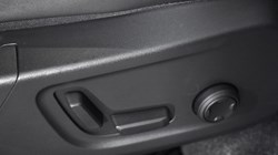 2024 (73) VOLVO XC40 2.0 B4P Ultimate Dark 5dr Auto 3541969