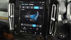 2024 (73) VOLVO XC40 2.0 B4P Ultimate Dark 5dr Auto 3541931