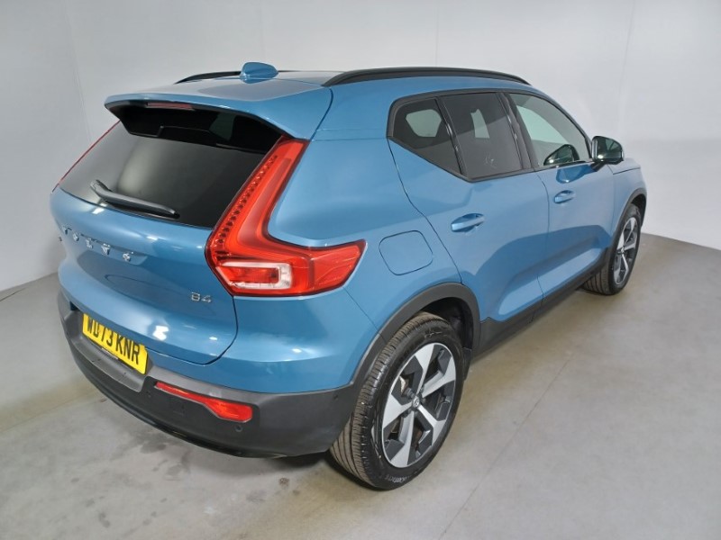 2024 (73) VOLVO XC40 2.0 B4P Ultimate Dark 5dr Auto 3541844