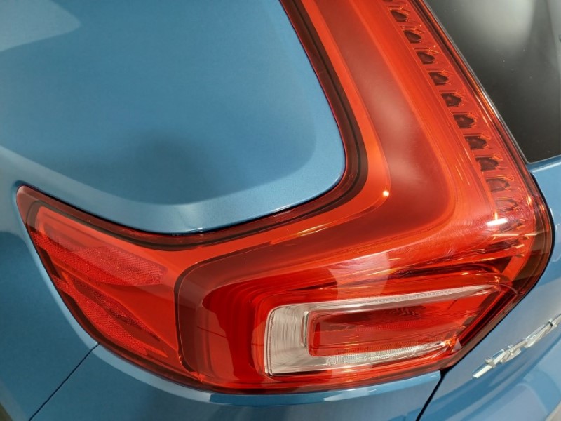 2024 (73) VOLVO XC40 2.0 B4P Ultimate Dark 5dr Auto 3541873