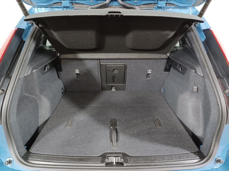 2024 (73) VOLVO XC40 2.0 B4P Ultimate Dark 5dr Auto 3541859