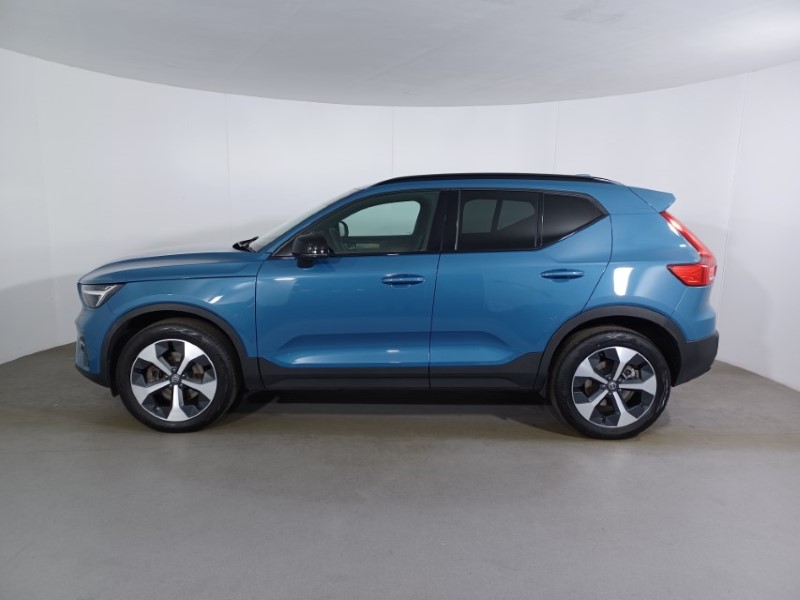 2024 (73) VOLVO XC40 2.0 B4P Ultimate Dark 5dr Auto 3541849