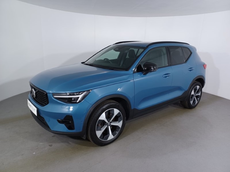 2024 (73) VOLVO XC40 2.0 B4P Ultimate Dark 5dr Auto 3541848