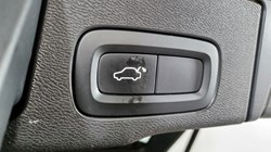 2017 (67) VOLVO XC60 2.0 D4 Inscription 5dr AWD Geartronic 3515725