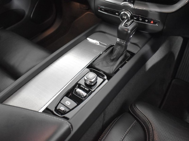 2017 (67) VOLVO XC60 2.0 D4 Inscription 5dr AWD Geartronic 3515745