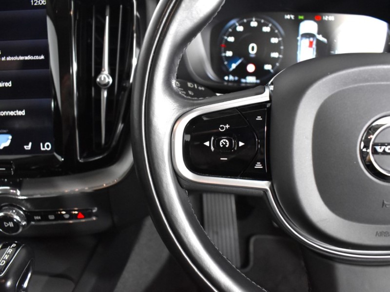 2017 (67) VOLVO XC60 2.0 D4 Inscription 5dr AWD Geartronic 3515748