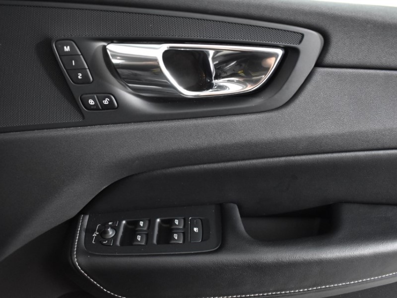 2017 (67) VOLVO XC60 2.0 D4 Inscription 5dr AWD Geartronic 3515746