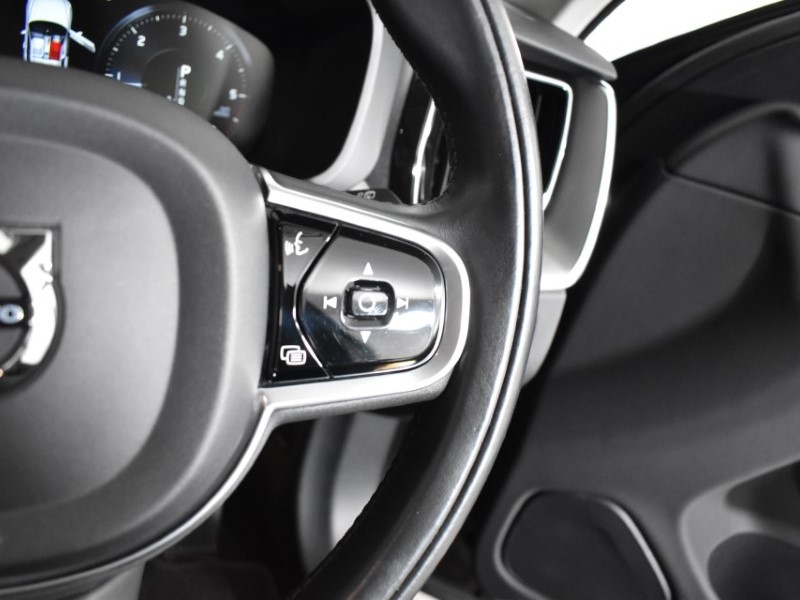 2017 (67) VOLVO XC60 2.0 D4 Inscription 5dr AWD Geartronic 3515749