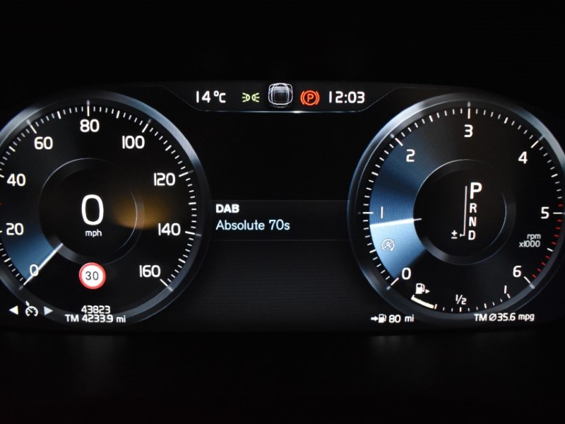 2017 (67) VOLVO XC60 2.0 D4 Inscription 5dr AWD Geartronic 3515736