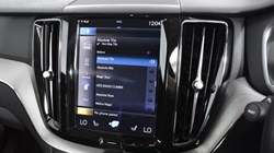 2017 (67) VOLVO XC60 2.0 D4 Inscription 5dr AWD Geartronic 3515738