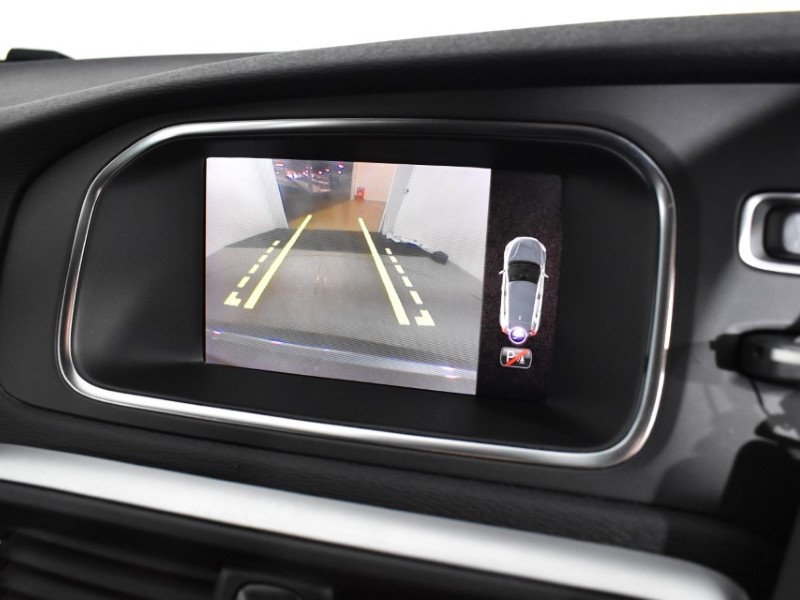 2018 (18) VOLVO V40 T2 [122] R DESIGN Nav Plus 5dr 3553987