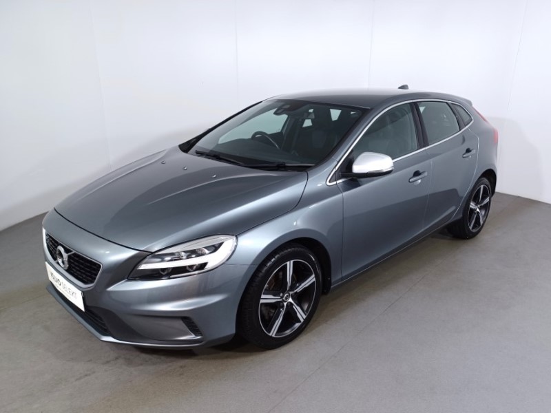 2018 (18) VOLVO V40 T2 [122] R DESIGN Nav Plus 5dr 3553919