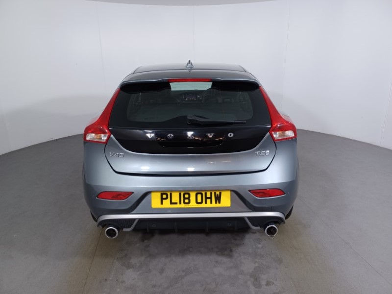 2018 (18) VOLVO V40 T2 [122] R DESIGN Nav Plus 5dr 3553916