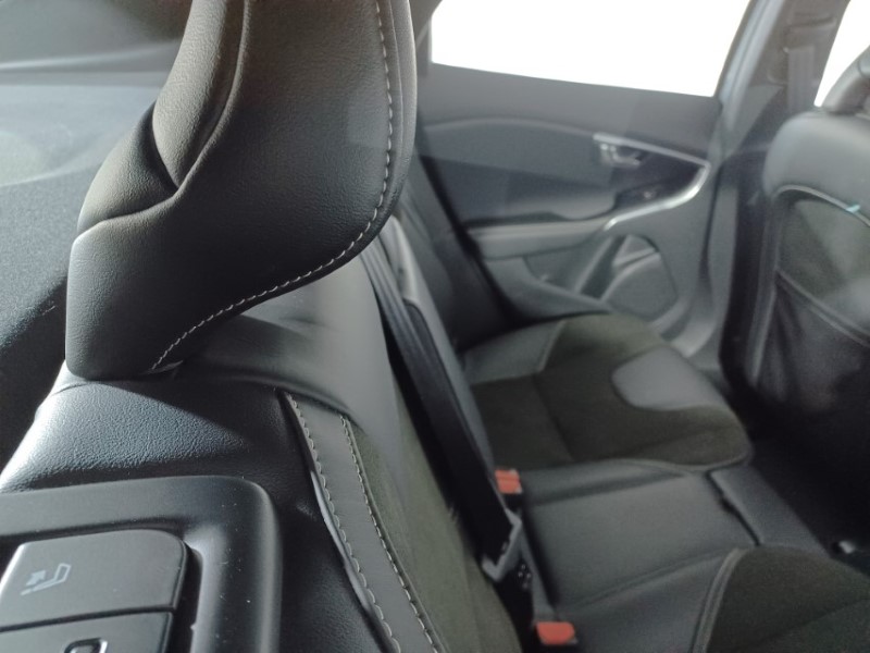 2018 (18) VOLVO V40 T2 [122] R DESIGN Nav Plus 5dr 3553970