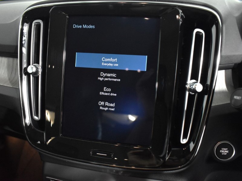 2020 (70) VOLVO XC40 1.5 T3 [163] Inscription 5dr 3514882