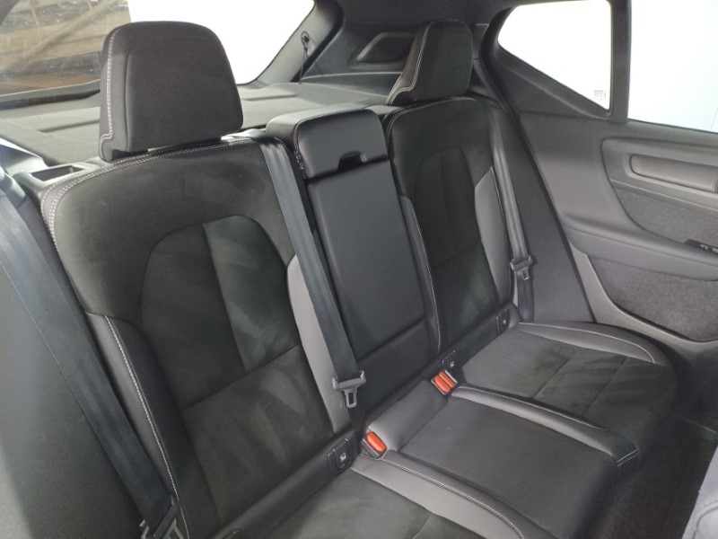 2021 (21) VOLVO XC40 1.5 T3 [163] R DESIGN Pro 5dr 3527976