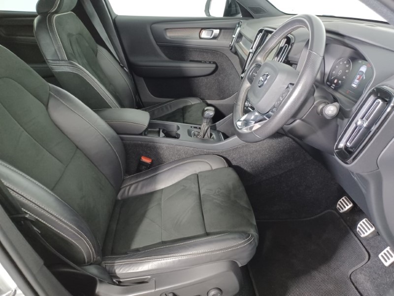 2021 (21) VOLVO XC40 1.5 T3 [163] R DESIGN Pro 5dr 3527974