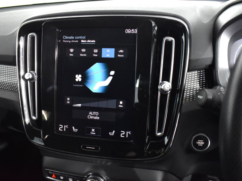 2021 (21) VOLVO XC40 1.5 T3 [163] R DESIGN Pro 5dr 3527995