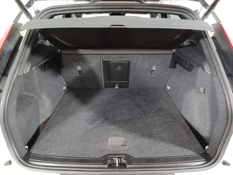 2021 (21) VOLVO XC40 1.5 T3 [163] R DESIGN Pro 5dr 3527979