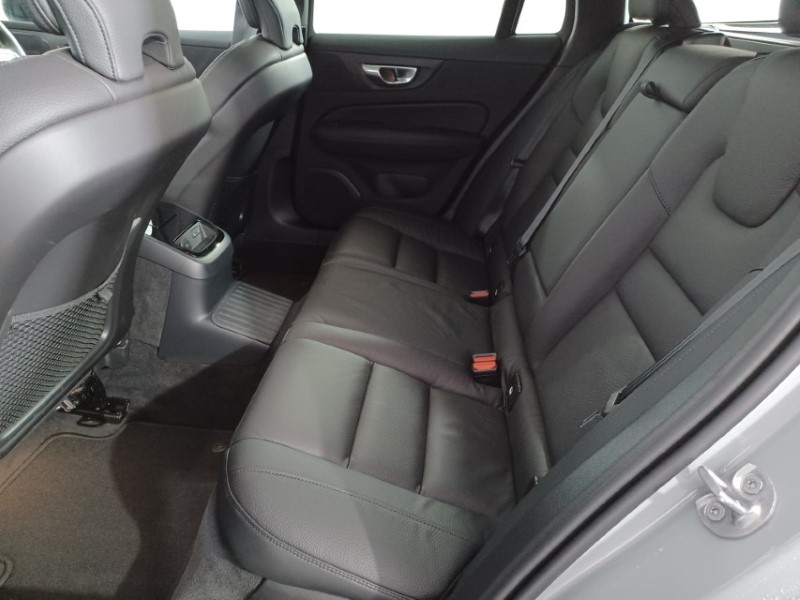 2024 (74) VOLVO V60 2.0 T8 [455] PHEV Ultra Dark 5dr AWD Auto 3846523