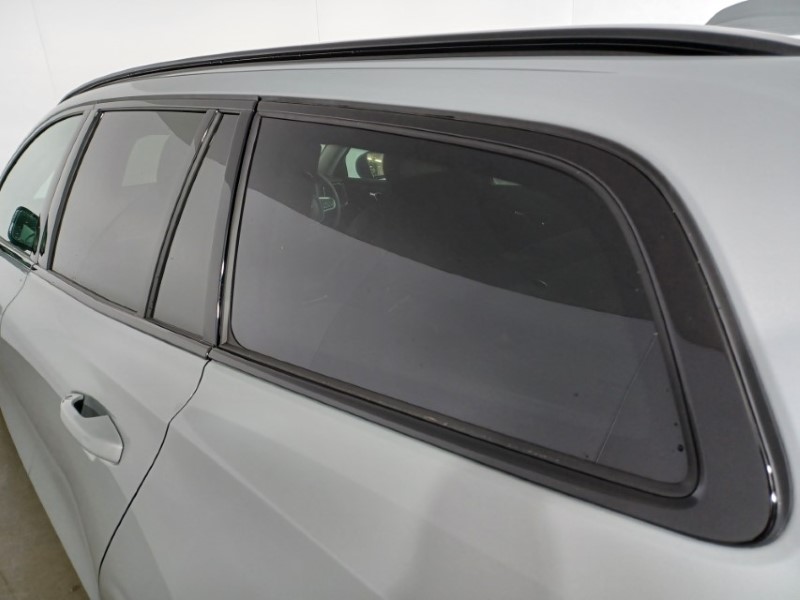 2024 (74) VOLVO V60 2.0 T8 [455] PHEV Ultra Dark 5dr AWD Auto 3846525