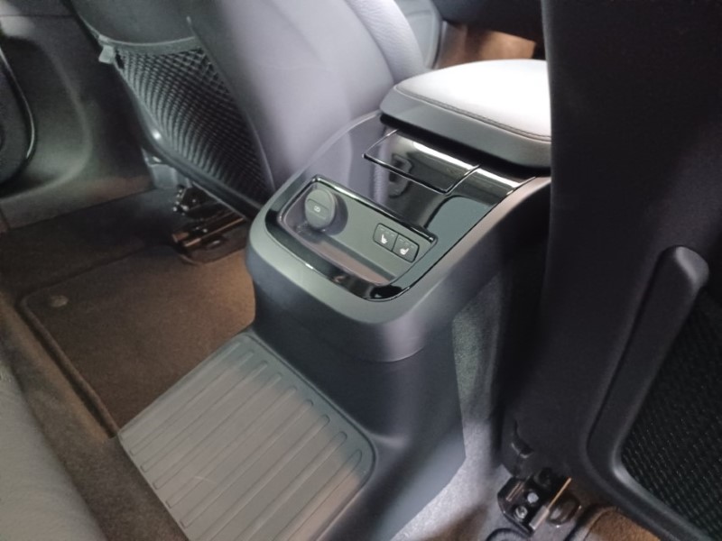 2024 (74) VOLVO V60 2.0 T8 [455] PHEV Ultra Dark 5dr AWD Auto 3846513