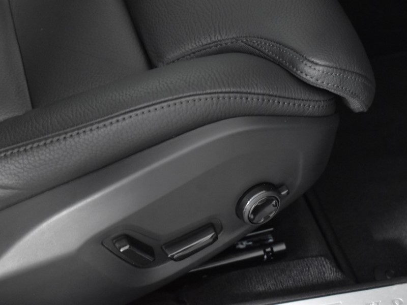 2024 (74) VOLVO V60 2.0 T8 [455] PHEV Ultra Dark 5dr AWD Auto 3846599