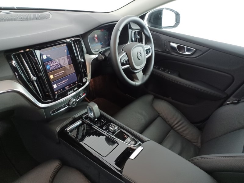 2024 (74) VOLVO V60 2.0 T8 [455] PHEV Ultra Dark 5dr AWD Auto 3846522