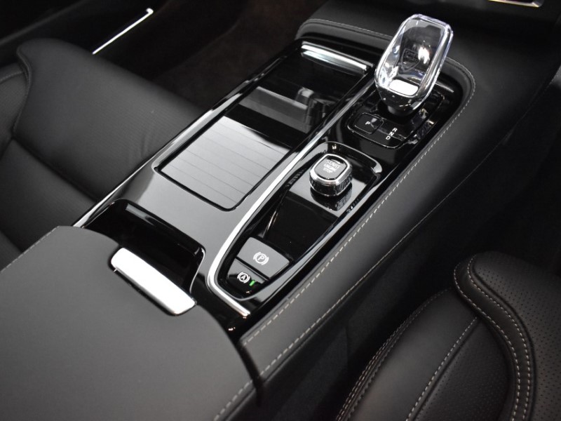 2024 (74) VOLVO V90 2.0 T8 [455] PHEV Ultra Dark 5dr AWD Auto 3847063