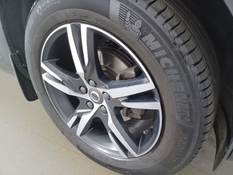 2021 (21) VOLVO XC40 1.5 T3 [163] R DESIGN 5dr 3537981