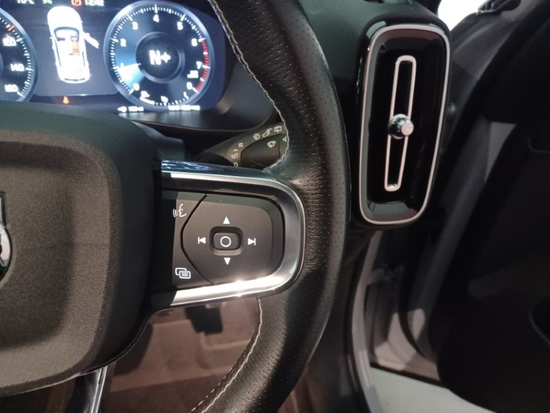 2021 (21) VOLVO XC40 1.5 T3 [163] R DESIGN 5dr 3537954