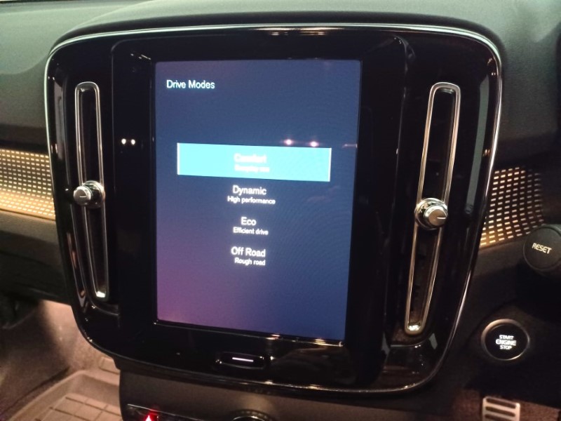 2021 (21) VOLVO XC40 1.5 T3 [163] R DESIGN 5dr 3537950