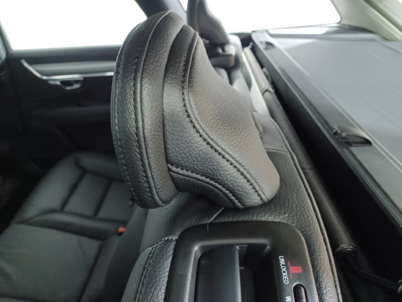 2020 (70) VOLVO V90 2.0 T4 Momentum Plus 5dr Geartronic 3633214