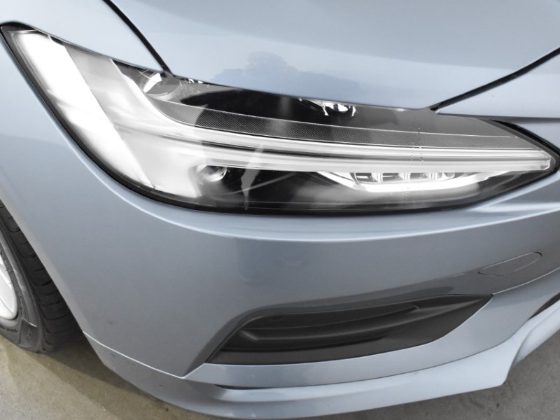 2020 (70) VOLVO V90 2.0 T4 Momentum Plus 5dr Geartronic 3633242