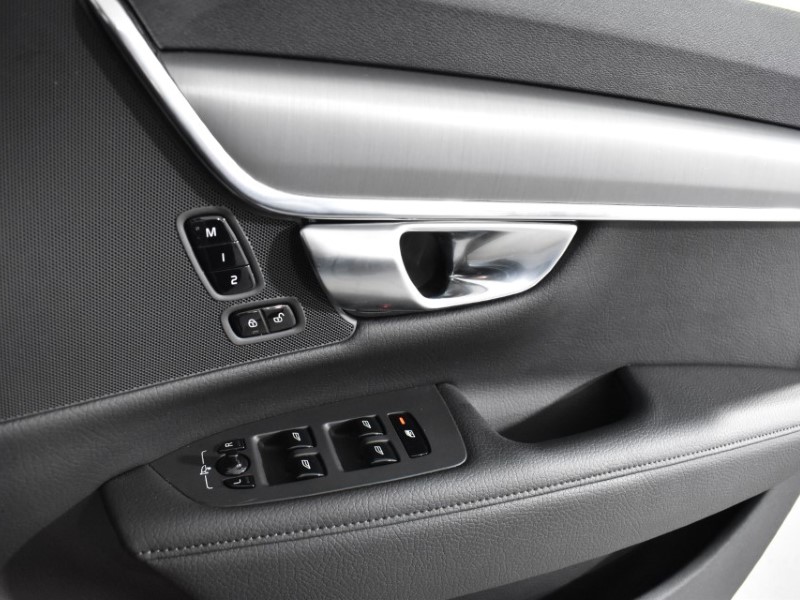 2020 (70) VOLVO V90 2.0 T4 Momentum Plus 5dr Geartronic 3633231