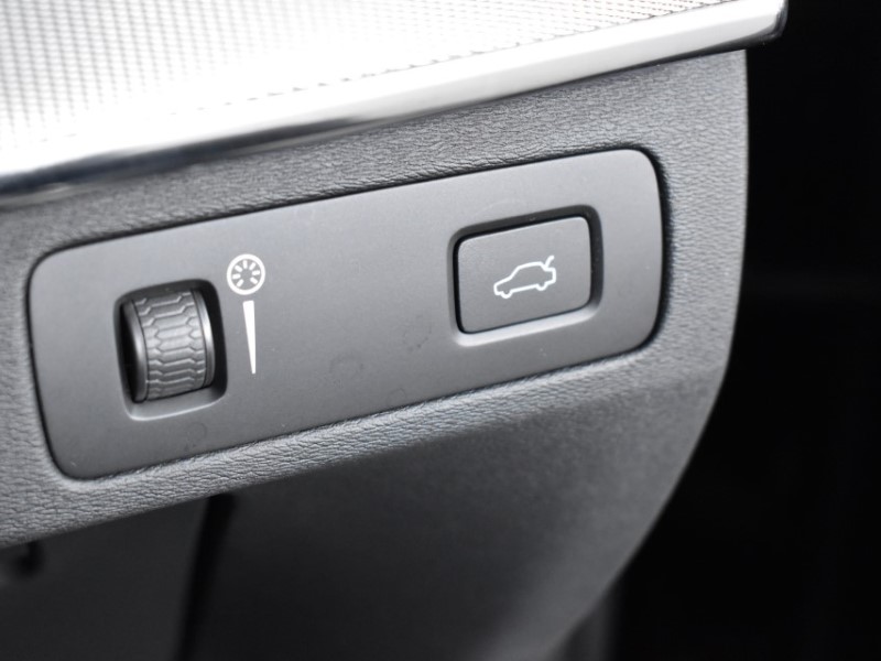 2021 (21) VOLVO XC90 2.0 B5D [235] R DESIGN Pro 5dr AWD Geartronic 3611274