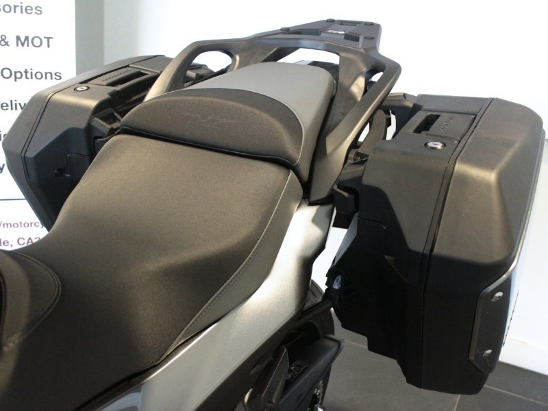  Honda NT1100 5536064