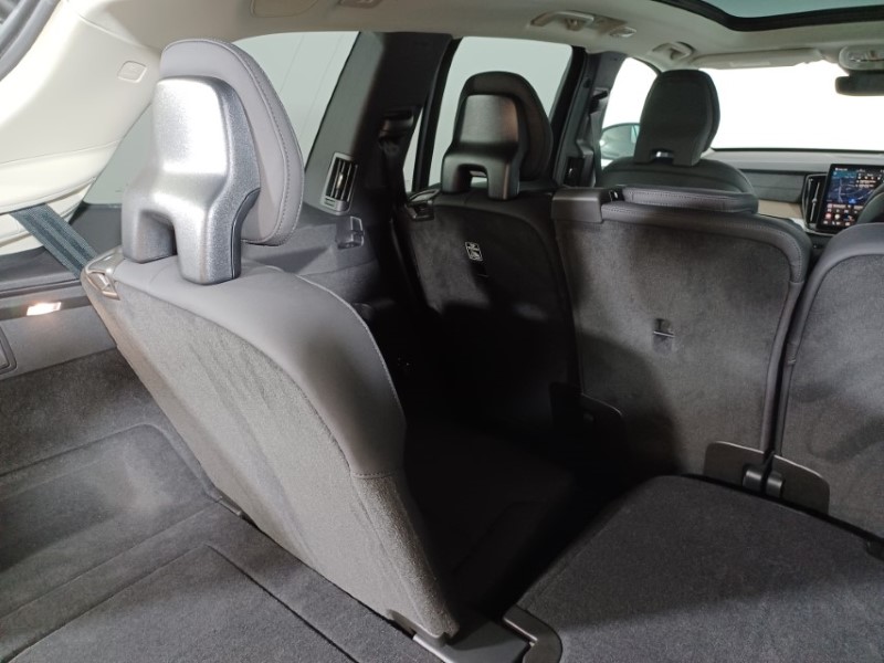 2024 (74) VOLVO XC90 2.0 B5P [250] Plus Dark 5dr AWD Geartronic 3848074